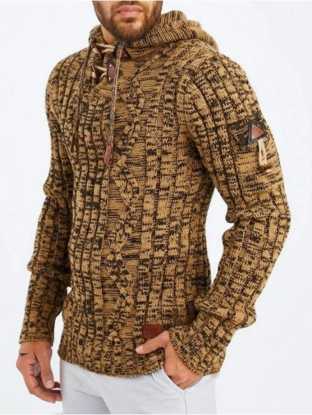 Men’s Leif Nelson Cable Knit Hooded Sweater / Medium